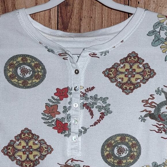 Pj Salvage Waffle Knit Long Sleeve Henley Sweater White Womens Size Small - Picture 3 of 5